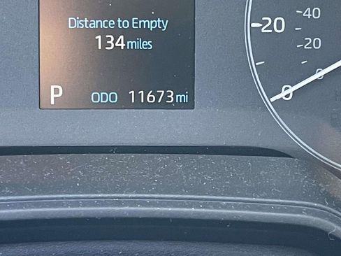 Used 2023 Toyota Corolla LE image 32