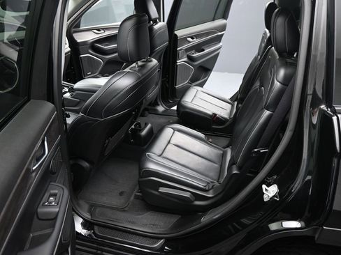 Used 2021 Jeep Grand Cherokee L Limited image 21