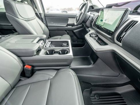 New 2026 Ford Expedition Active AWD/4WD image 27