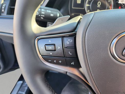 New 2025 Lexus ES 350 w/ Premium Package image 16