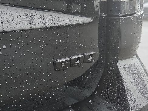 Certified 2026 Cadillac Escalade ESV Sport w/ LPO, ONYX Package image 33