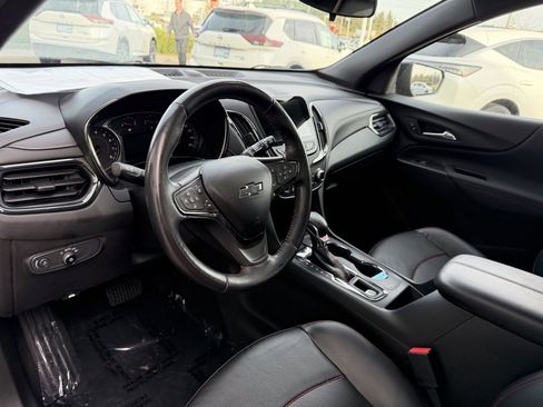 Used 2022 Chevrolet Equinox RS w/ RS Leather Package image 17