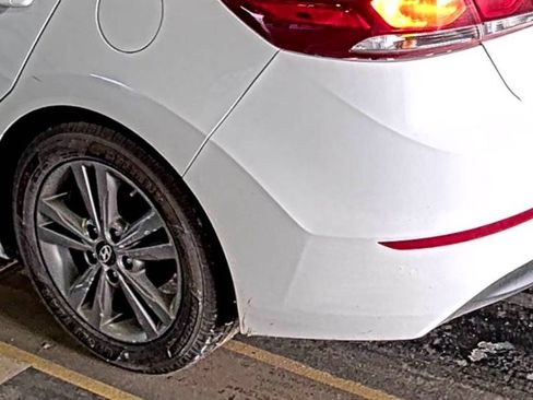 Used 2017 Hyundai Elantra Value Edition w/ Cargo Package image 9