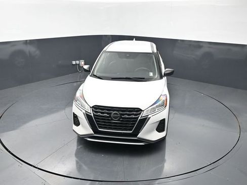 Used 2021 Nissan Kicks S FWD image 18
