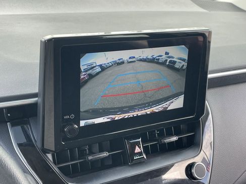 Used 2024 Toyota Corolla LE FWD image 28