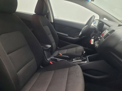 Used 2017 Kia Forte LX FWD image 21