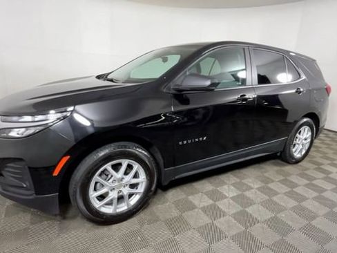 Used 2024 Chevrolet Equinox LS w/ LS Convenience Package FWD image 10