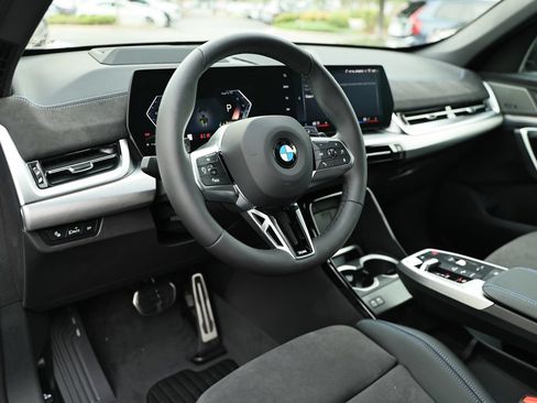 New 2026 BMW X1 xDrive28i w/ Technology Package AWD/4WD image 17