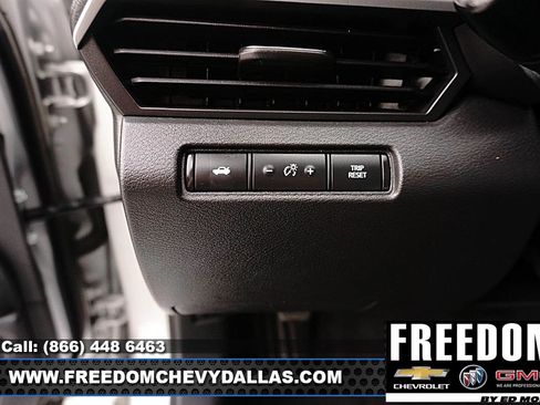 Used 2024 Nissan Altima 2.5 SV FWD image 19