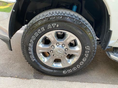 Used 2025 RAM 2500 Big Horn AWD/4WD image 23