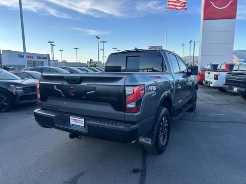 Used 2023 Nissan Titan PRO-4X w/ Pro-4x Convenience Package AWD/4WD image 10