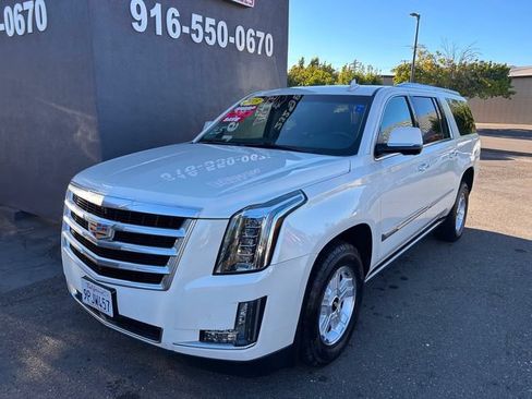 Used 2015 Cadillac Escalade ESV Premium RWD image 2
