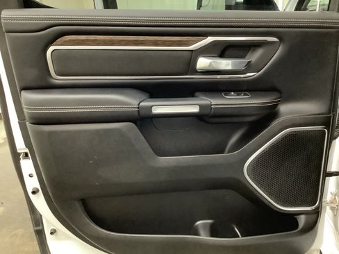 Used 2020 RAM 1500 Laramie AWD/4WD image 23