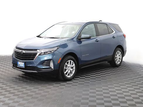 Used 2024 Chevrolet Equinox LT AWD/4WD image 3
