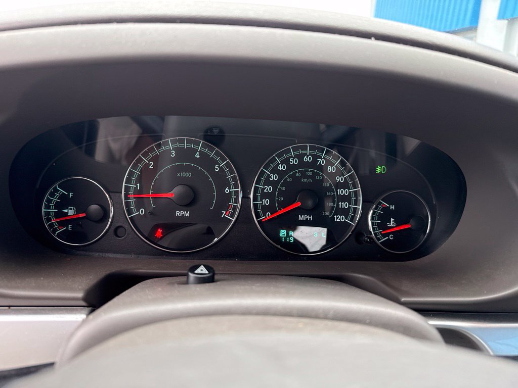 Used 2006 Chrysler Sebring Touring FWD image 21
