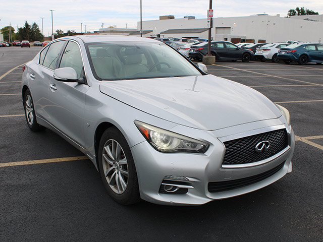 Used 2014 INFINITI Q50 Premium w/ Navigation Package AWD/4WD image 4