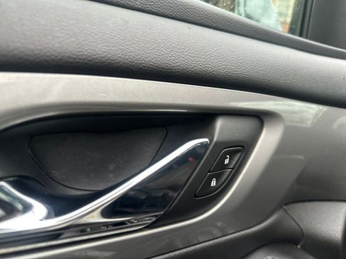 Used 2020 Chevrolet Traverse LS image 30