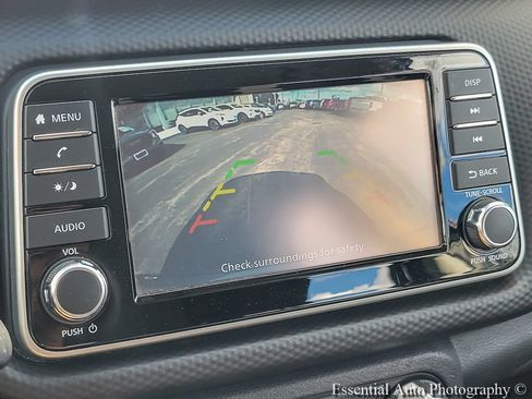 Used 2023 Nissan Kicks S FWD image 13