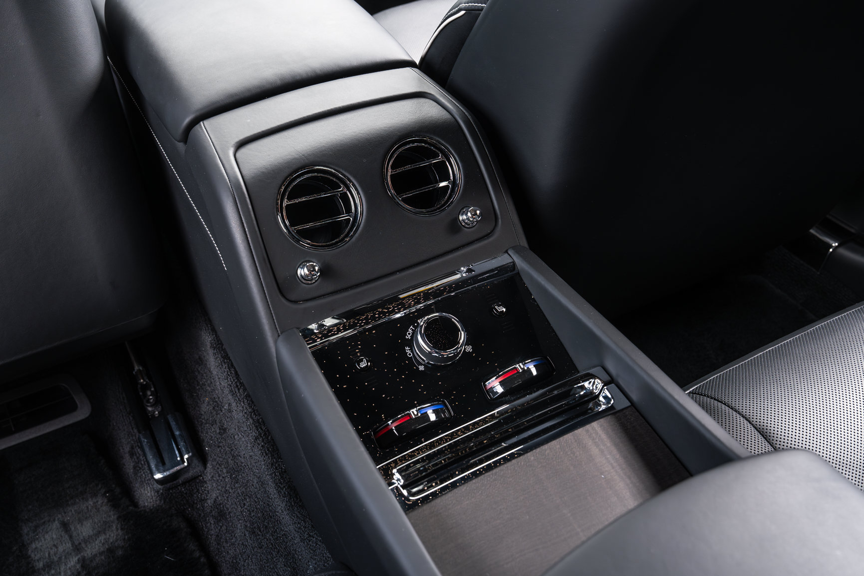 Certified 2024 Rolls-Royce Spectre w/ Spectre Launch Package AWD/4WD image 27