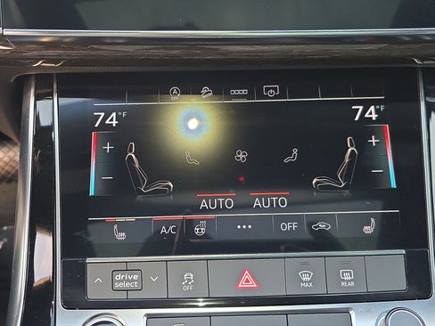 Certified 2025 Audi Q7 2.0T Premium w/ Convenience Package image 19