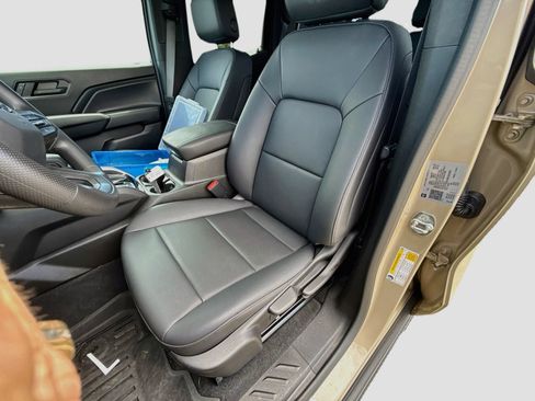 Used 2024 Chevrolet Colorado Trail Boss w/ LPO, Dark Essentials Package AWD/4WD image 14