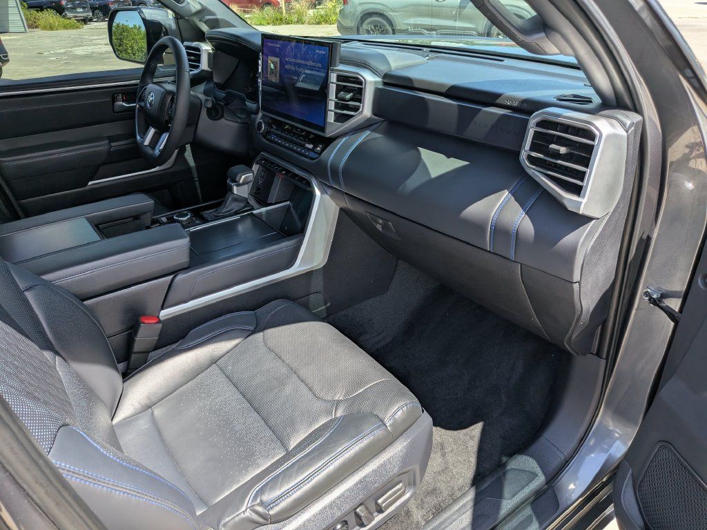 Used 2025 Toyota Sequoia Platinum AWD/4WD image 16