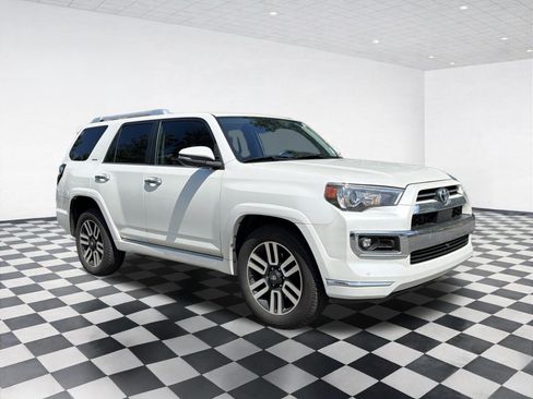 Used 2024 Toyota 4Runner Limited RWD image 3