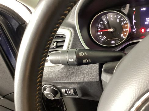 Used 2019 Jeep Compass Latitude AWD/4WD image 20