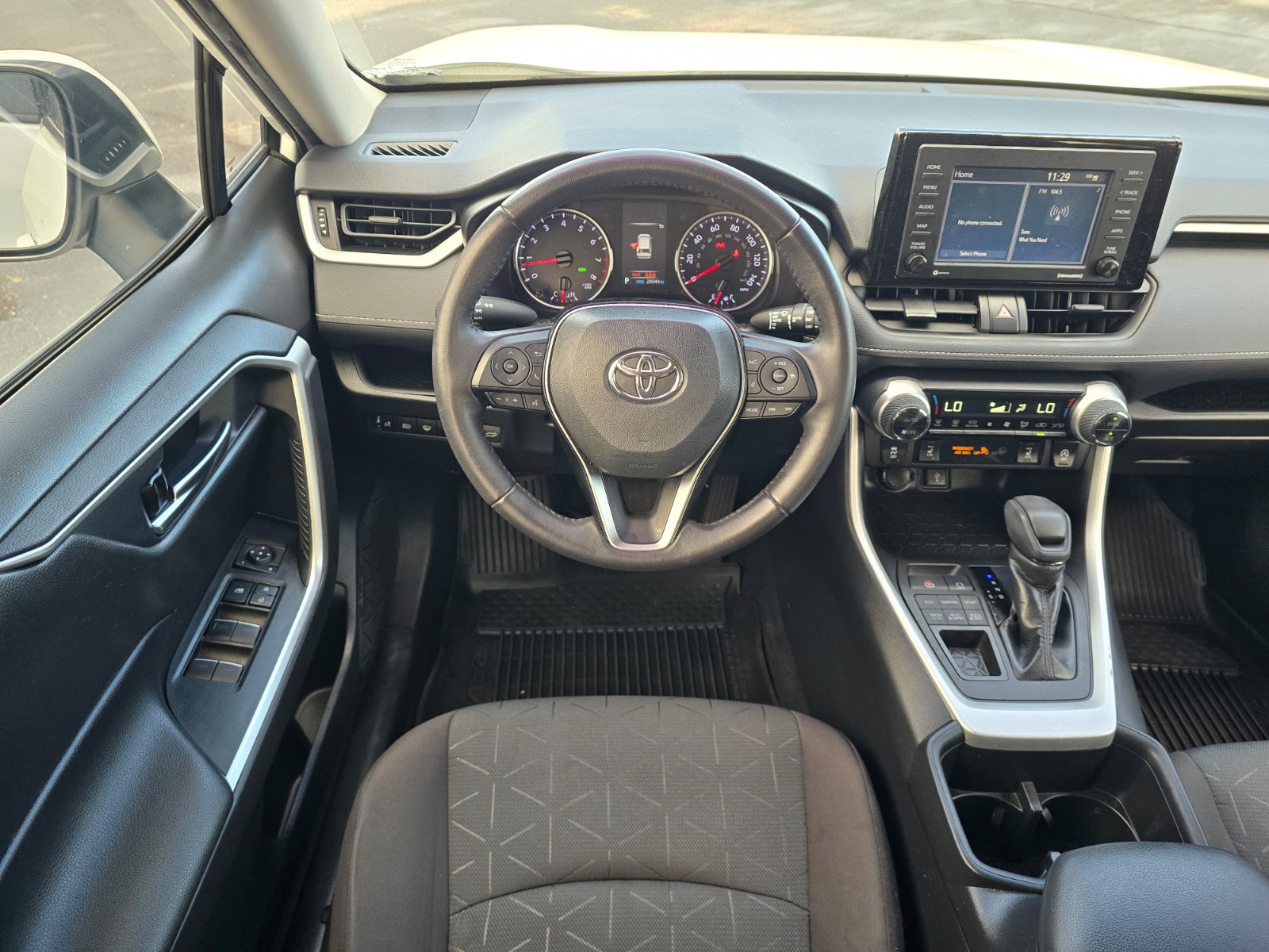 Used 2022 Toyota RAV4 XLE w/ Convenience Package AWD/4WD image 14