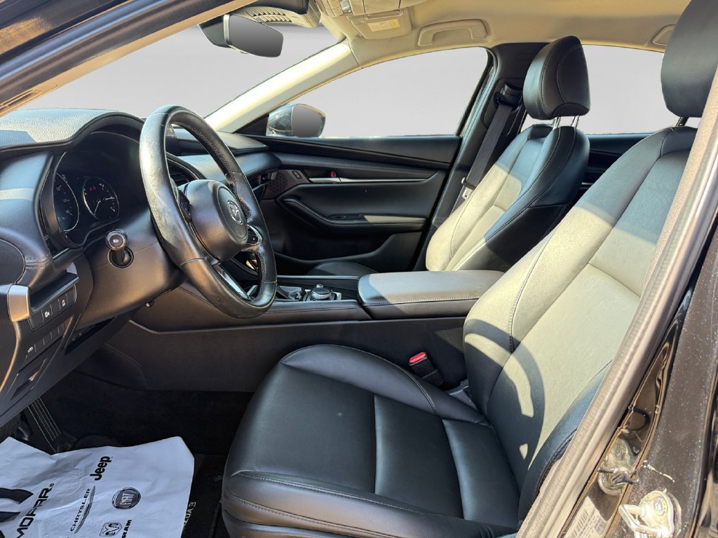 Used 2024 MAZDA MAZDA3 s FWD image 21