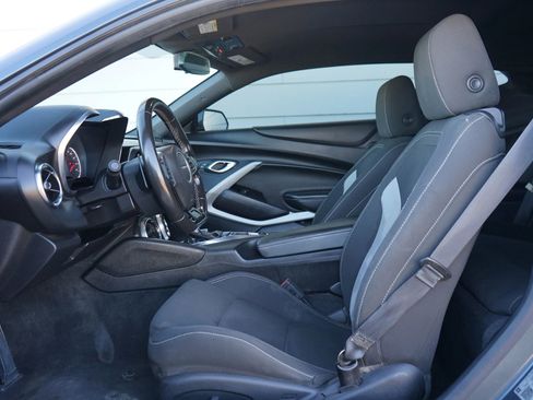 Used 2019 Chevrolet Camaro LT w/ RS Package image 16