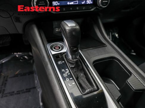 Used 2020 Nissan Sentra SV image 30