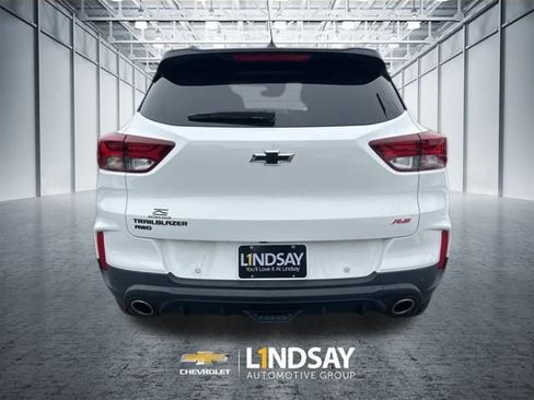 Used 2023 Chevrolet TrailBlazer RS w/ Sun and Liftgate Package image 5