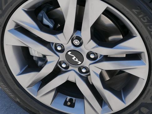 Used 2023 Kia Seltos LX AWD/4WD image 10