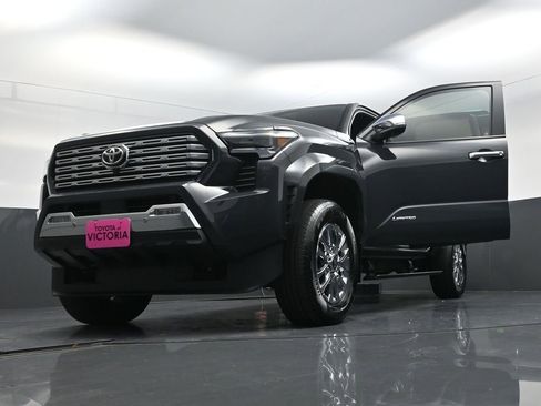 Used 2025 Toyota Tacoma Limited image 28