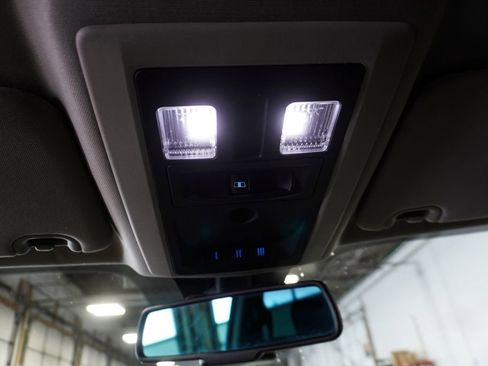 Used 2015 RAM 1500 Sport w/ Remote Start & Security Group image 27