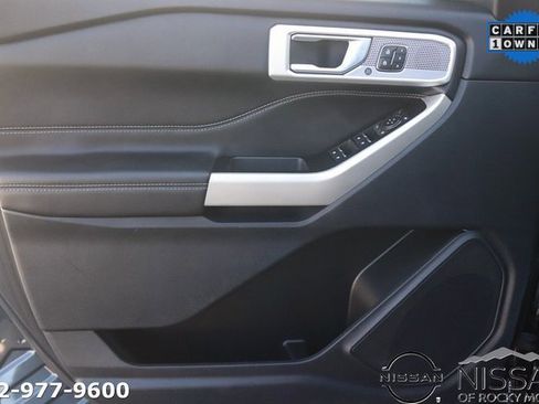 Used 2022 Ford Explorer Limited w/ Equipment Group 301A image 10