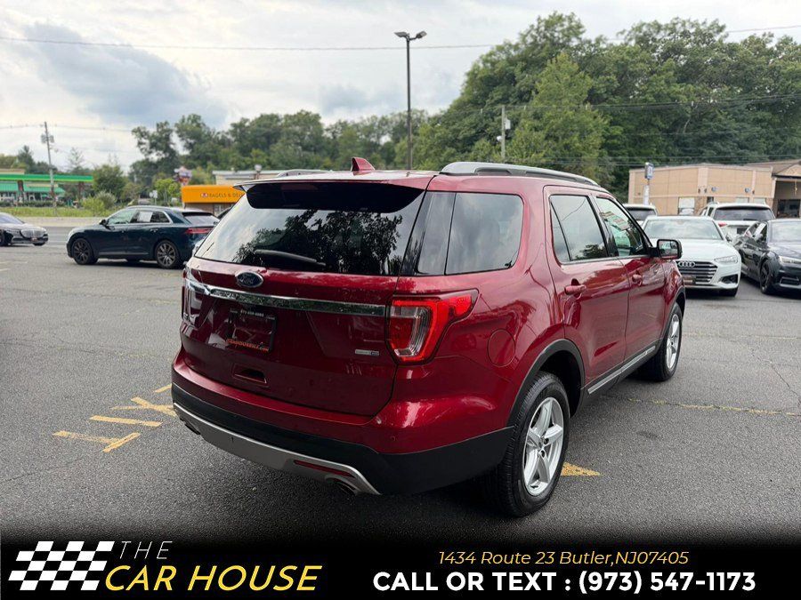 Used 2016 Ford Explorer XLT w/ Equipment Group 202A AWD/4WD image 7
