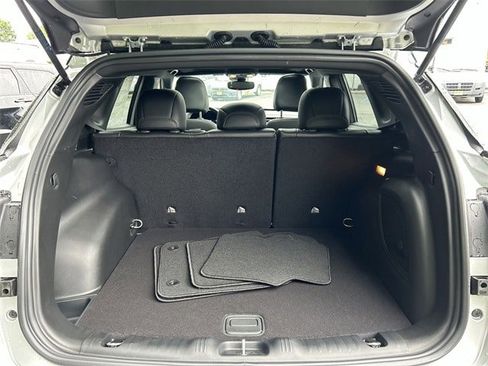 New 2025 Jeep Compass Limited w/ High Altitude Package image 17