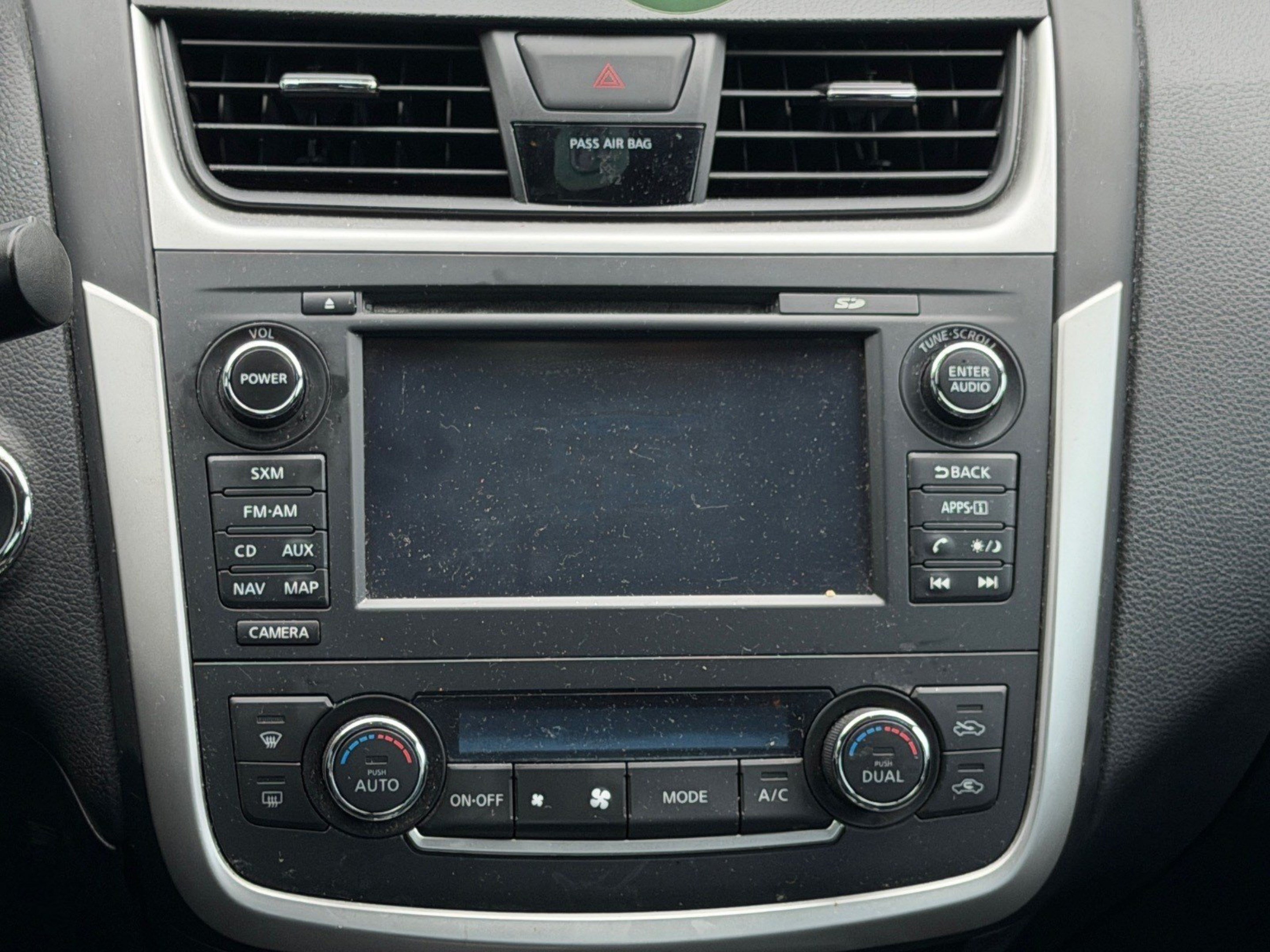 Used 2016 Nissan Altima 3.5 SL FWD image 12