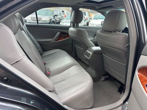 Used 2010 Toyota Camry XLE image 20