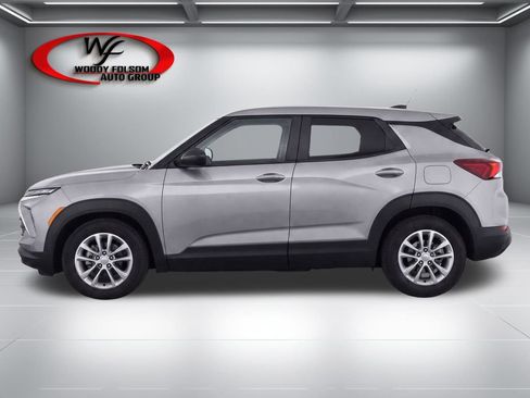 Used 2025 Chevrolet TrailBlazer LS w/ LS Convenience Package FWD image 8
