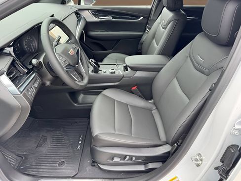 New 2026 Cadillac XT5 Premium Luxury w/ LPO, ONYX Package FWD image 10