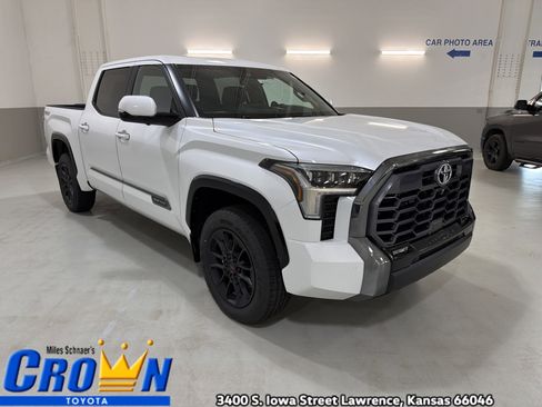 New 2026 Toyota Tundra Platinum AWD/4WD image 4