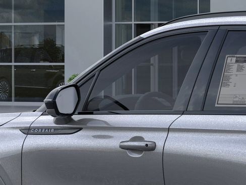 New 2026 Lincoln Corsair Premiere image 20