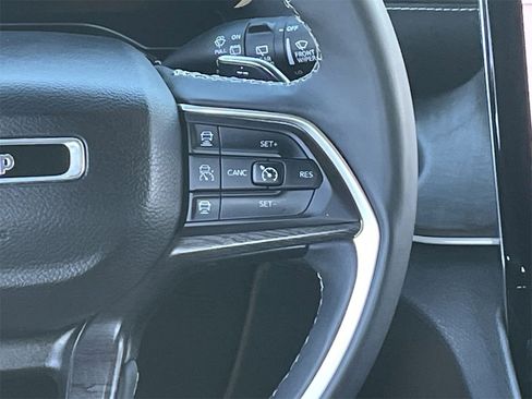 Used 2024 Jeep Grand Cherokee L Limited w/ Luxury Tech Group II image 20