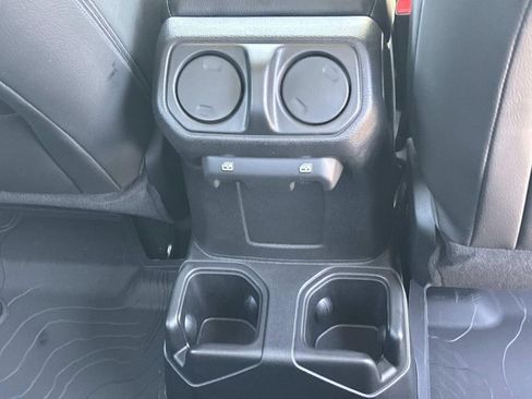 New 2026 Jeep Gladiator Sport AWD/4WD image 13