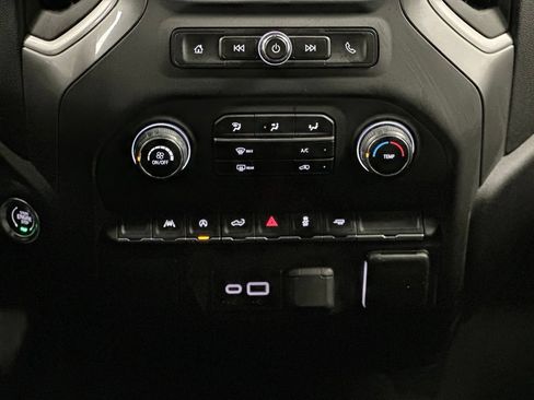 Used 2024 Chevrolet Silverado 1500 Custom w/ Turbomax Blackout Package RWD image 19