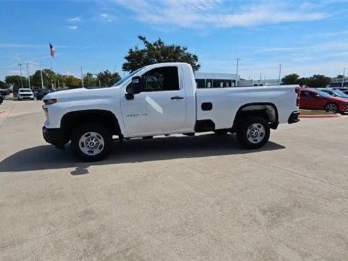 Used 2024 Chevrolet Silverado 2500 W/T w/ WT Convenience Package image 4
