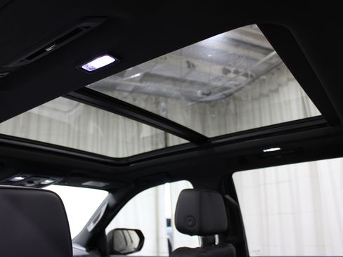 Used 2025 Chevrolet Tahoe RST w/ Comfort Package image 20